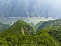 建牢长江上逛主要生态樊篱 长江出境水质优于入